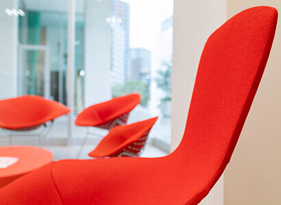 “口腔外科専門医”によるレベルの高い治療